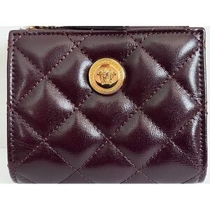 NWT Versace La Medusa Burgundy Quilted Leather Logo Bifold Compact Wallet $795